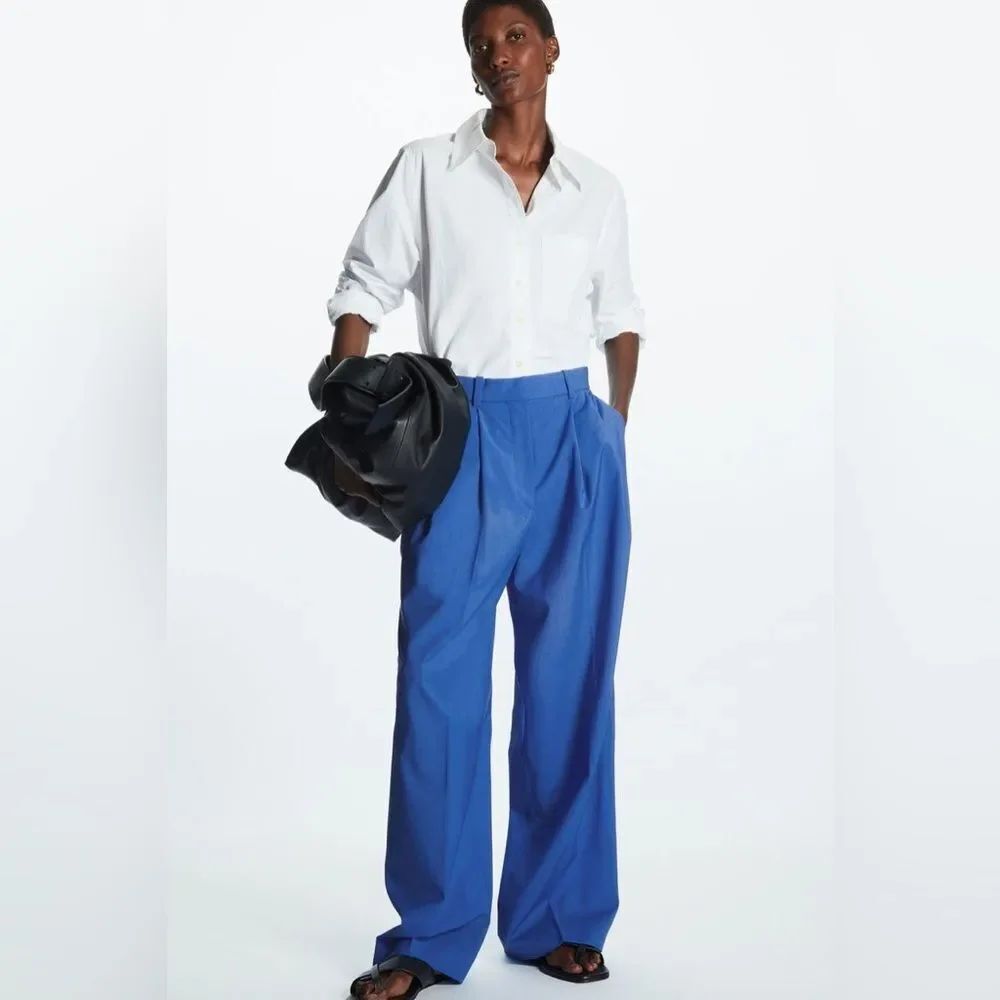 NWT COS Wide-Leg Pleated Wool Trousers in bright blue - Picture 4 of 11